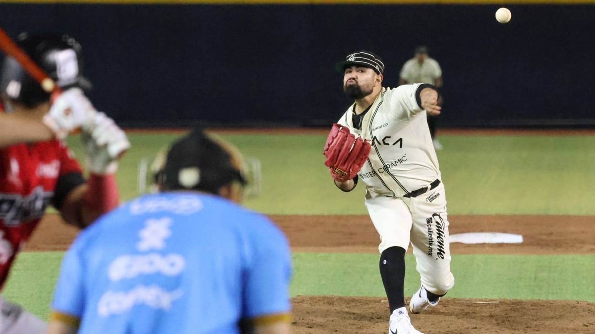 Piratas de Campeche viene de atrás y gana el primero de la serie ante Oaxaca