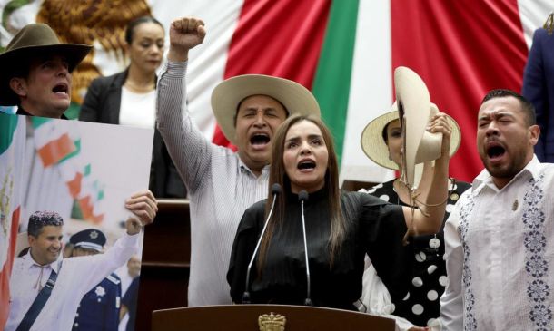 Grecia Quiroz rinde protesta como edil de Uruapan