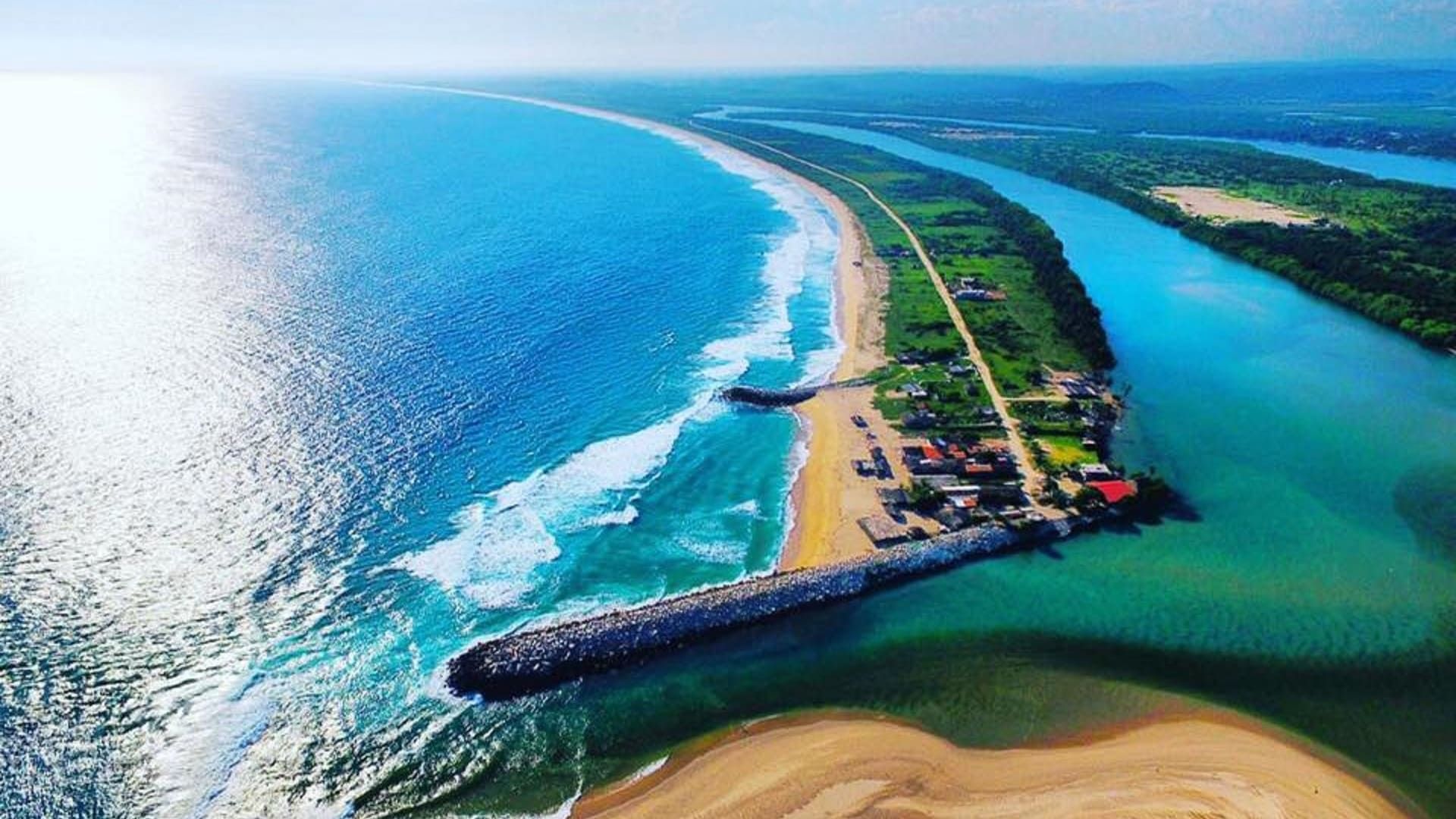 Playa Corralero, el encanto natural de la costa oaxaqueña
