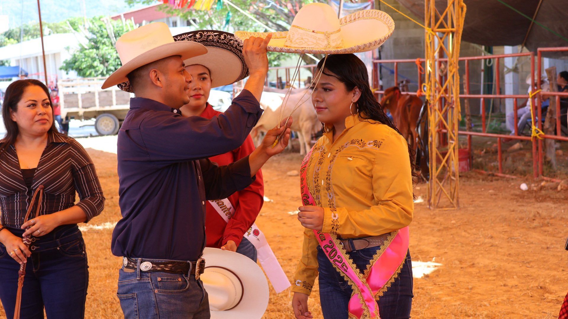 Inauguran Expo Ganadera, Artesanal y Agrícola 2025 en Putla Villa de Guerrero