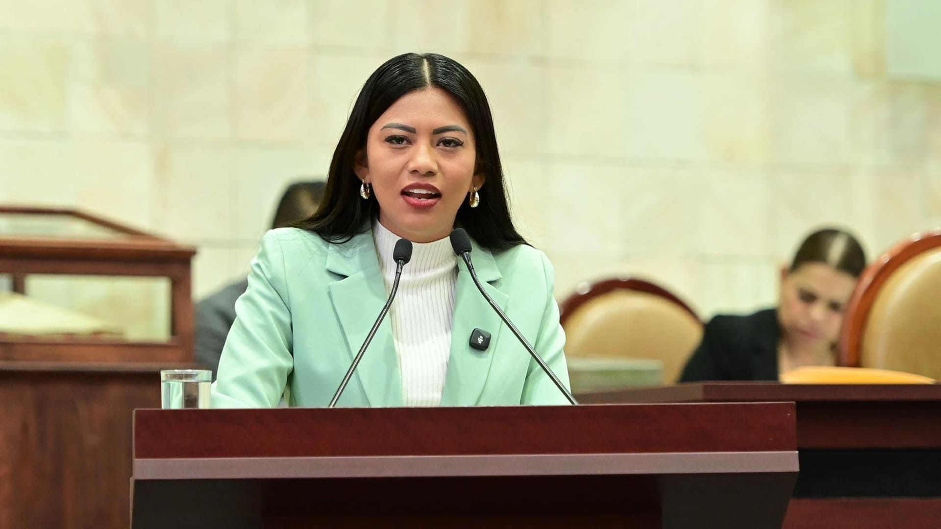 Karla Clarissa Bornios impulsa acceso de mujeres a la tenencia de la tierra